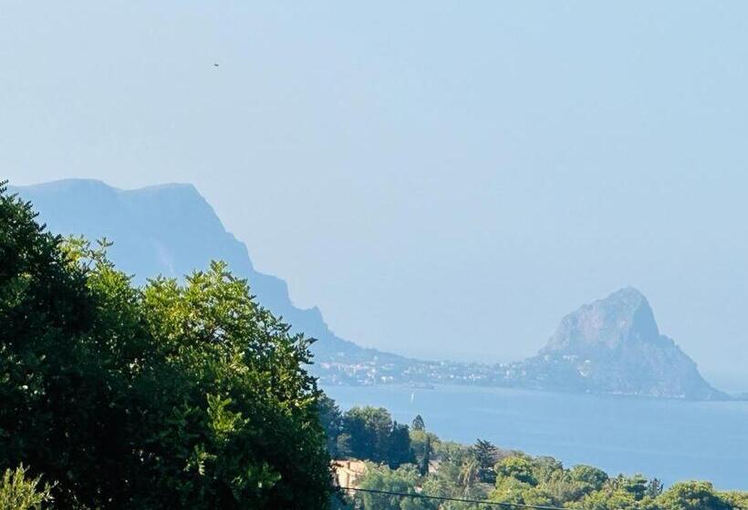 Пансион Cottage Room Deluxe Con Parcheggio