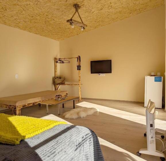 بنسيون Cypress Guesthouse