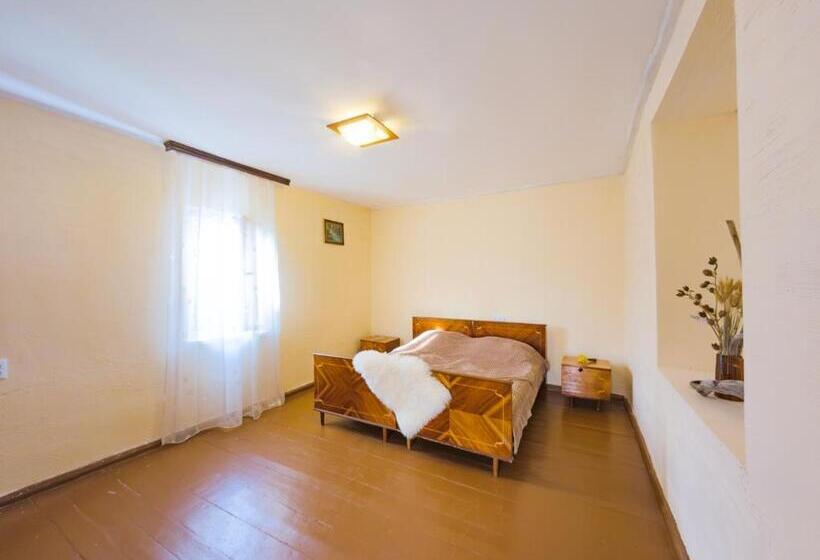 بنسيون Cypress Guesthouse