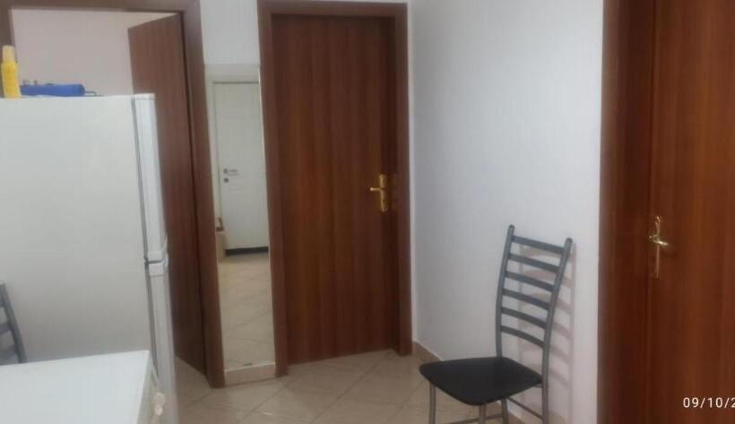 פנסיון Friends Hostel