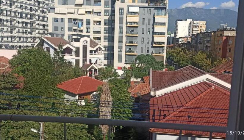 פנסיון Friends Hostel