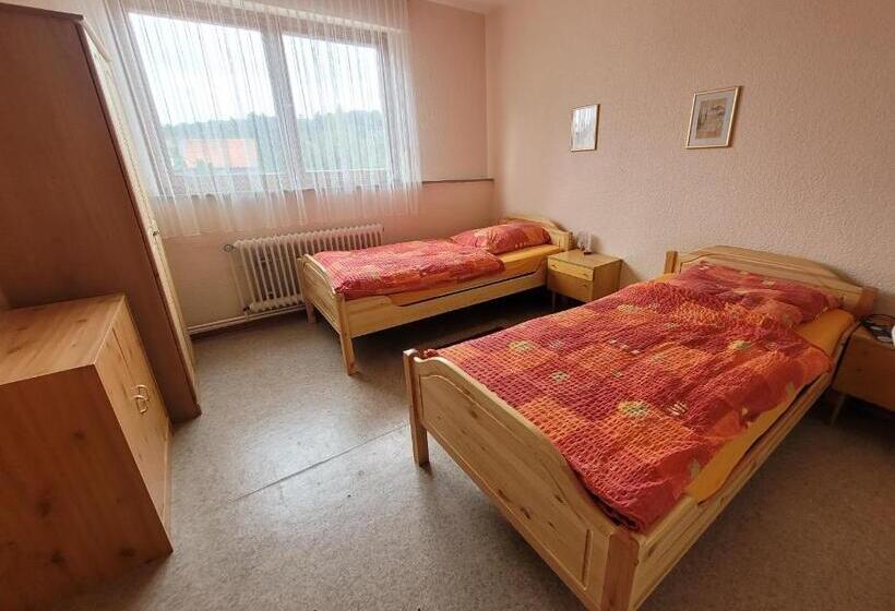 بنسيون Gasthaus Für Monteure