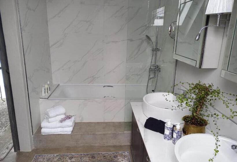 פנסיון Grauhaus