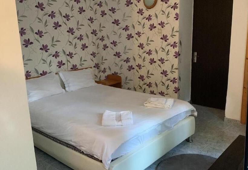 Пансион Hypnotic Villa Predeal