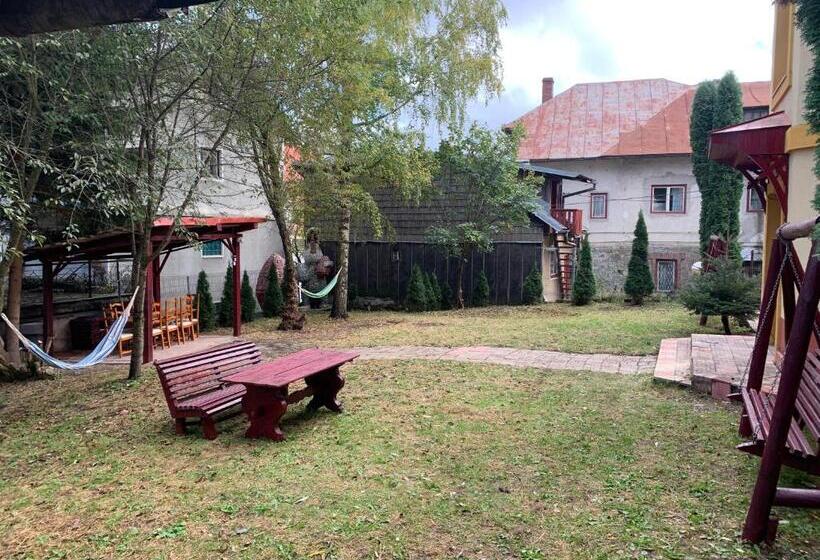 Пансион Hypnotic Villa Predeal