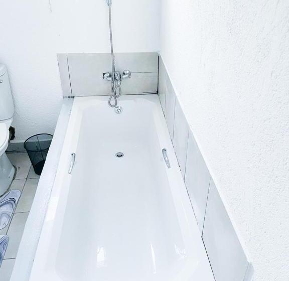 Пансион Jbc Guest House