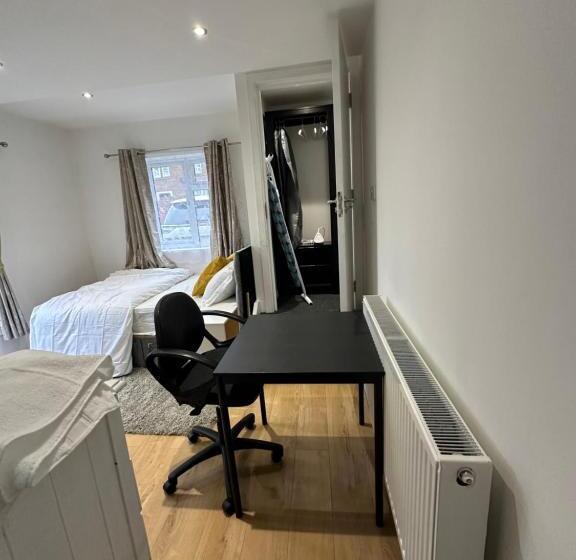 بنسيون Keedonwood Road Bromley, Rooms With Free Wifi