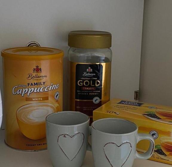 פנסיון Lake Rooms