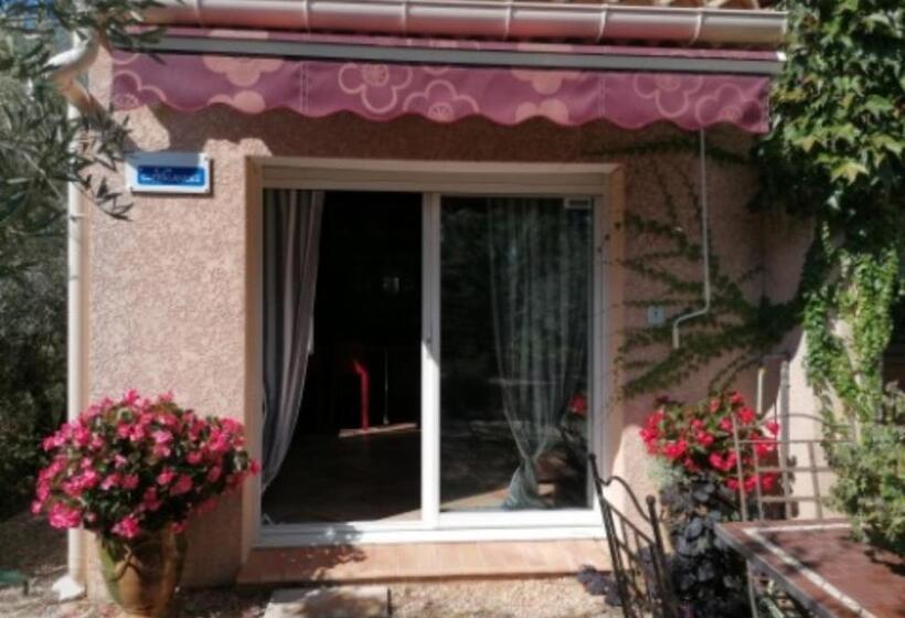 פנסיון Le Gîte D Anthénéa