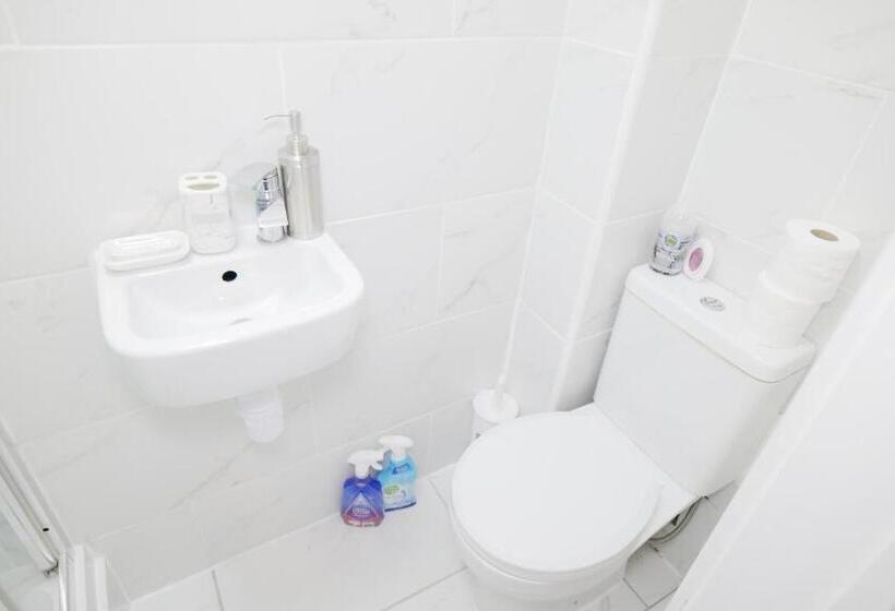 ペンション Giomakay Luxury Rooms Milton Keynes