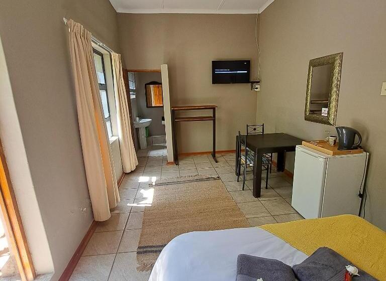 פנסיון Morgenbos Guesthouse