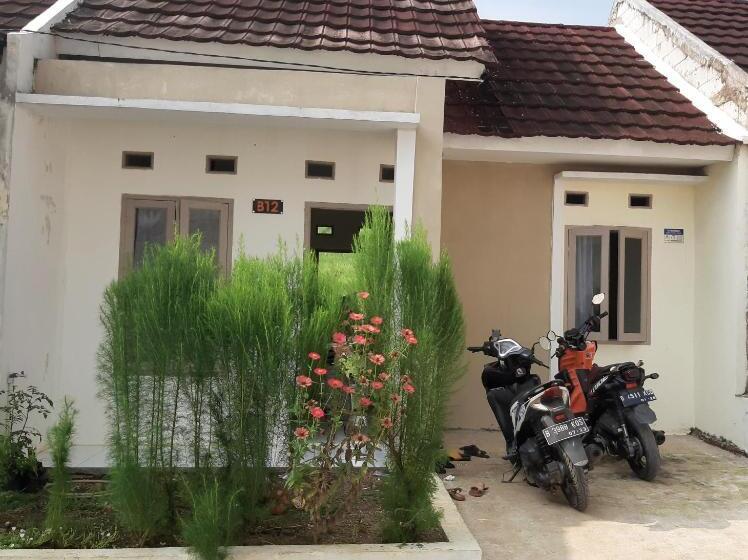 Пансион Rumah Putih 12