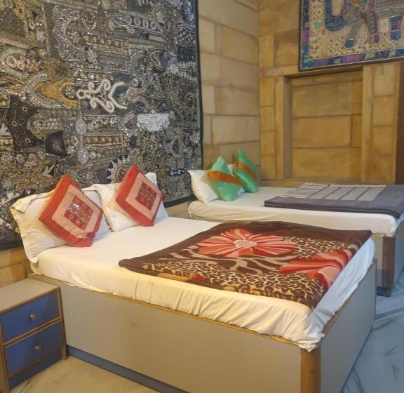 פנסיון Safari Guest House