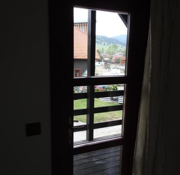 Пансион Skigyimes Guesthouse