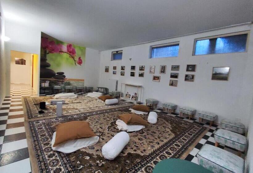 פנסיון Spazio 8x8