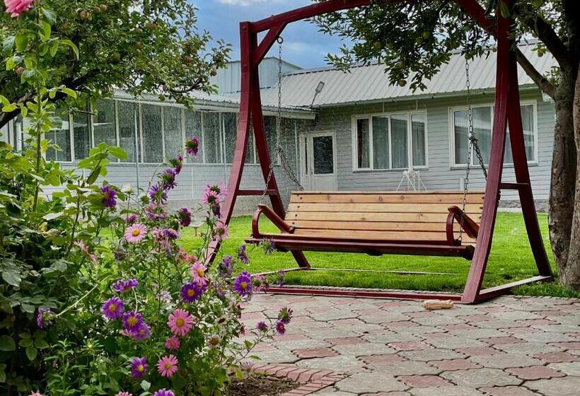 پانسیون Sunny Valley Karakol