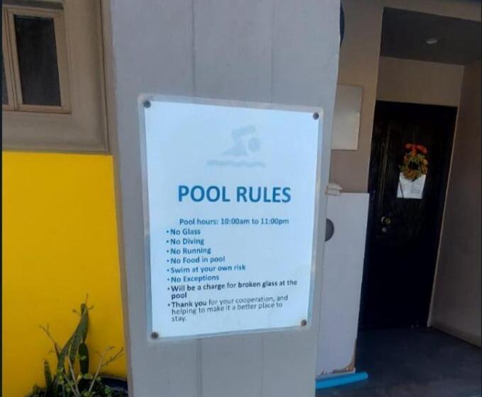 פנסיון The Hideaway Condo Full Place