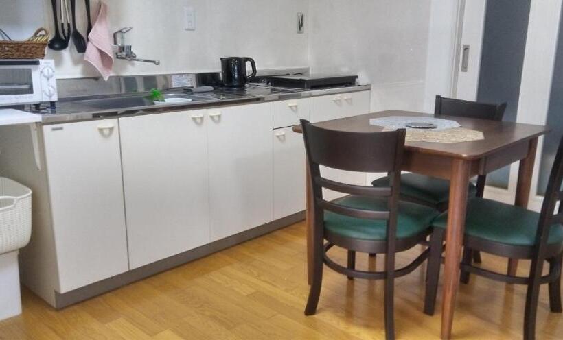 Пансион Yellow House