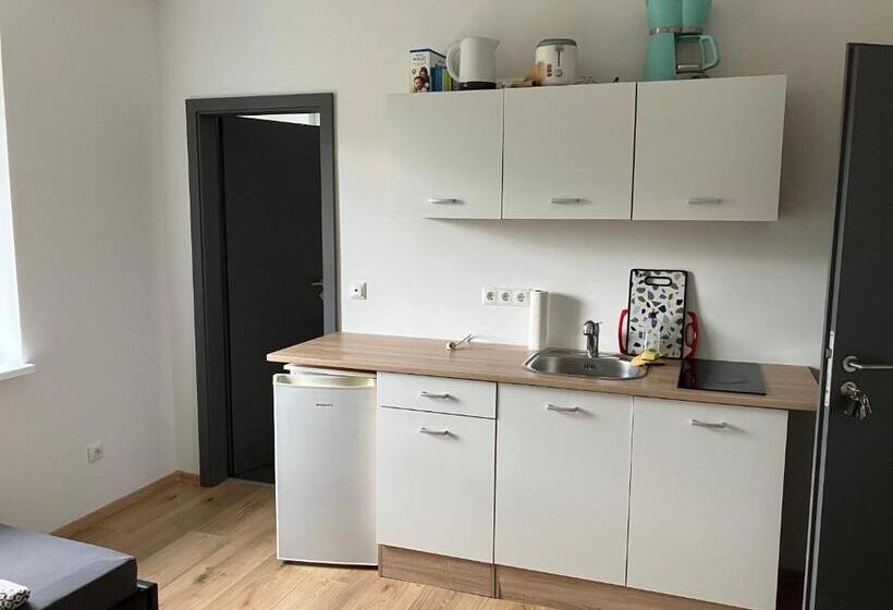 بنسيون Zimmer Mit Bad Und Küche