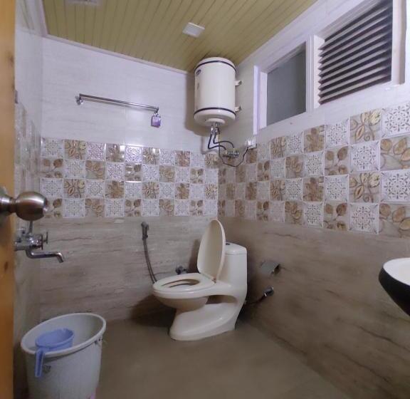 Royal Hill View Hotel And Resort