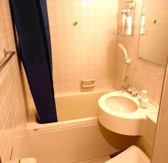 Shinjuku Harusame Apartment  Twin Room