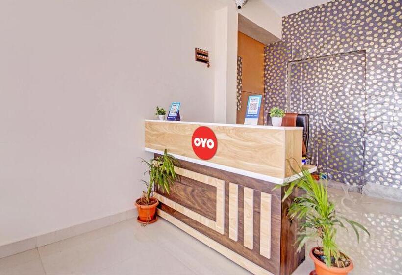 Super Oyo Flagship Hotel New Moon Light
