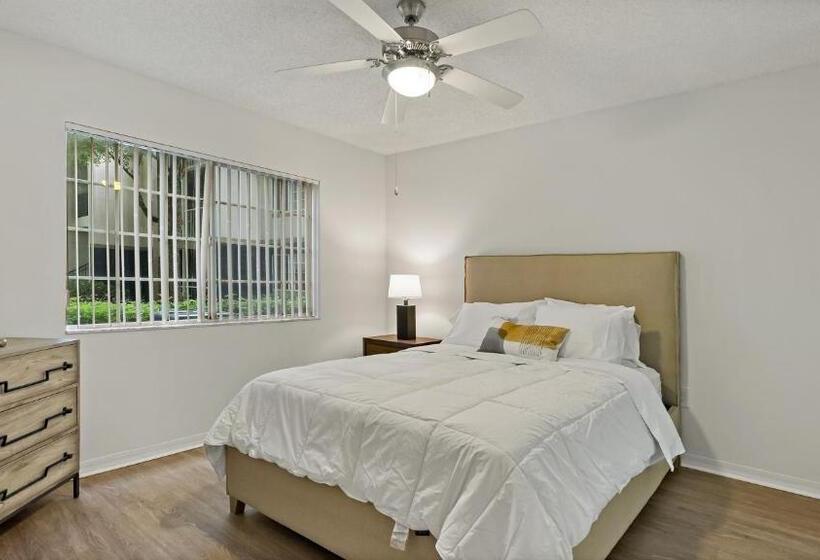 The Voya   Wellington