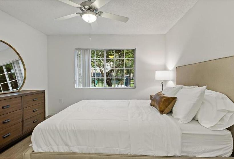 The Voya   Wellington