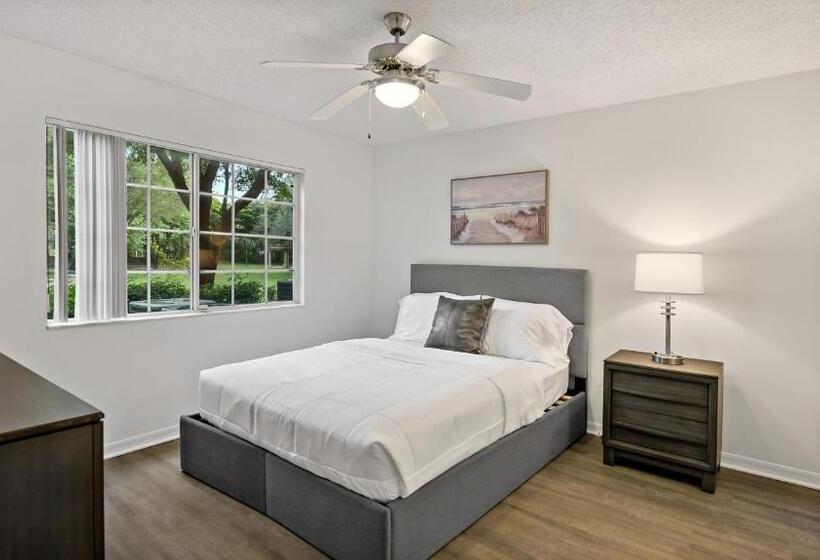 The Voya   Wellington