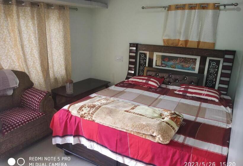 Tirupati Hotel And Restaurant