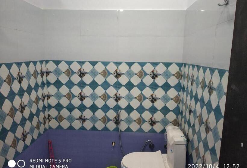 Tirupati Hotel And Restaurant