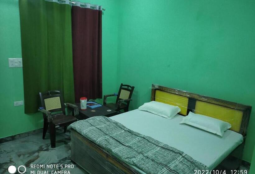 Tirupati Hotel And Restaurant