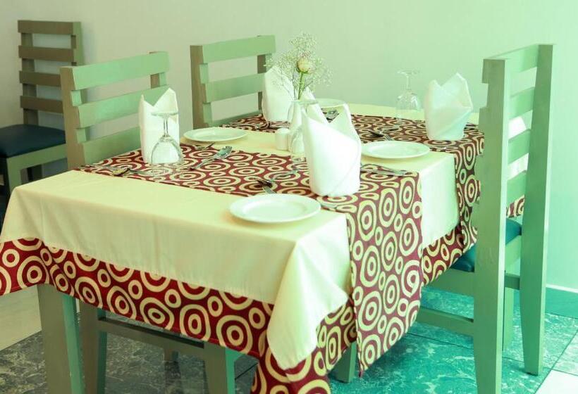 Vythiri Riverwood Resort By Masika Stays