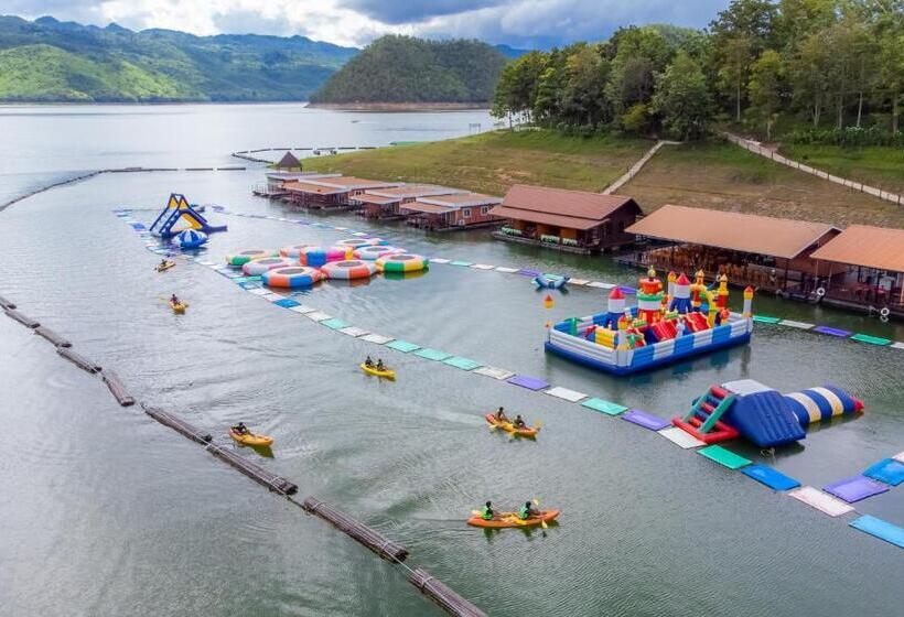 เดอะวอเตอร์ปาร์ครีสอร์ท  The Water Park Resort