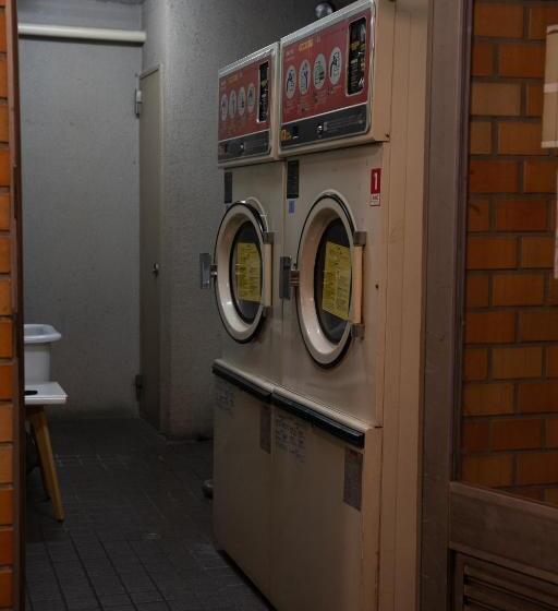 渋谷中心!駅まで4分! 最大7人可!無料モバイルwifi!おしゃれなオープンバルコニー