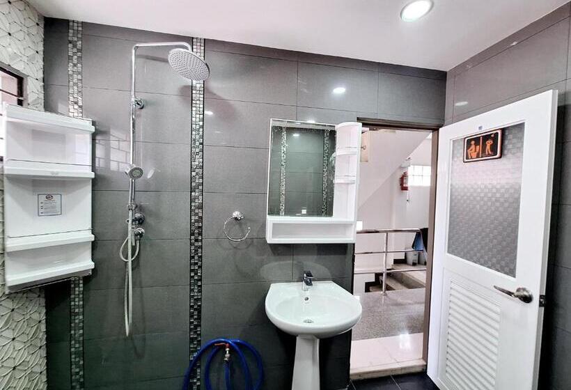 旅馆 Cody Backpackers Cnx