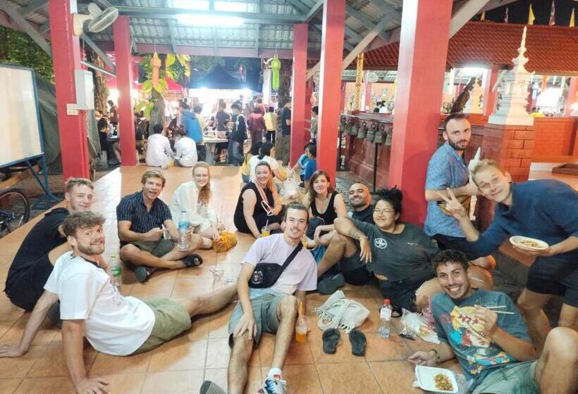 旅馆 Cody Backpackers Cnx