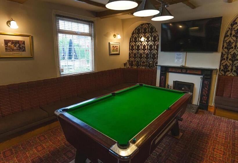 Общежитие Eyre Arms