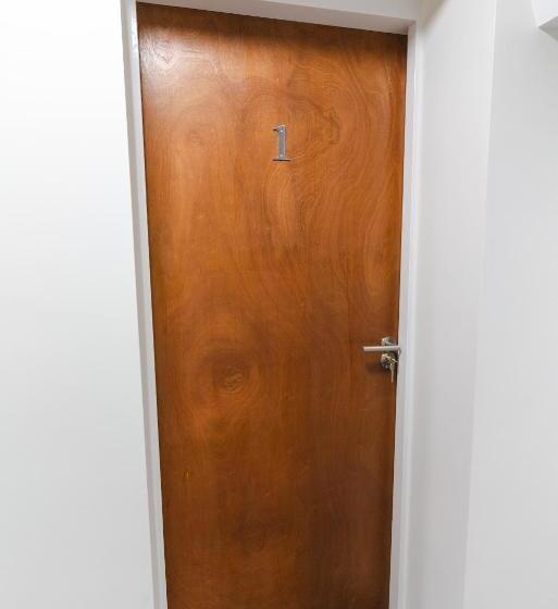 Общежитие Eyre Arms