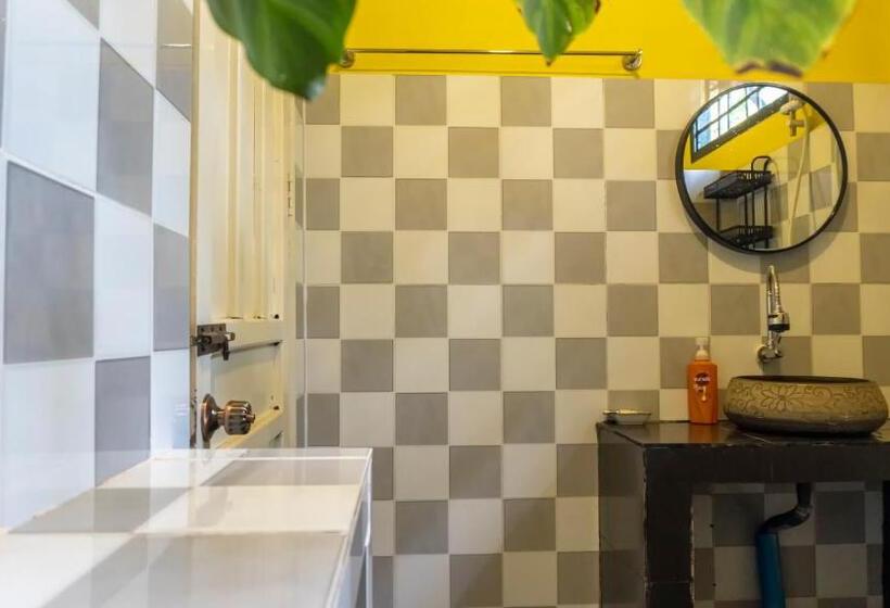 هاستل La Casa De Jardin