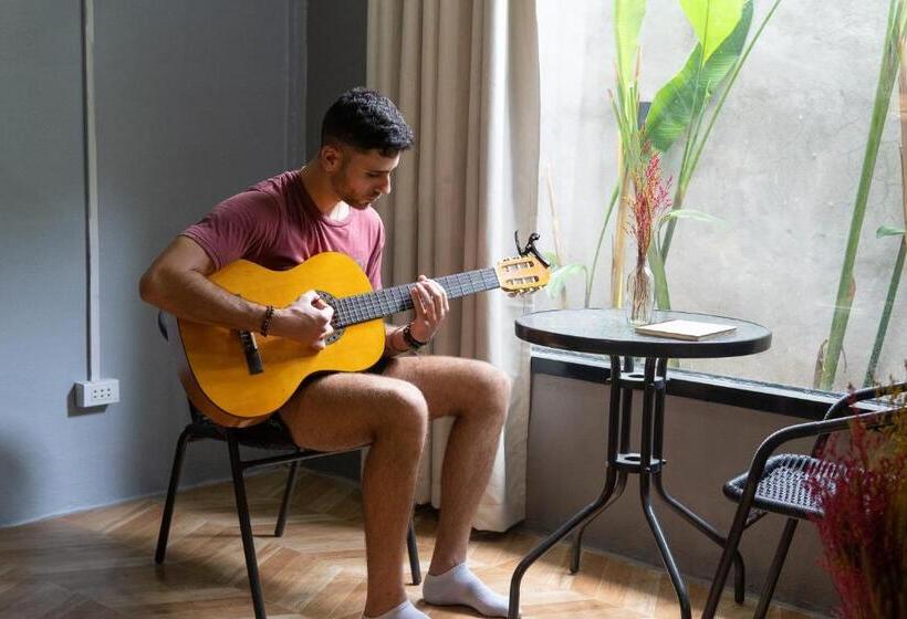 הוסטל La Casa De Jardin