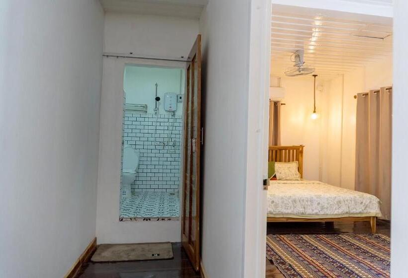 هاستل La Casa De Jardin