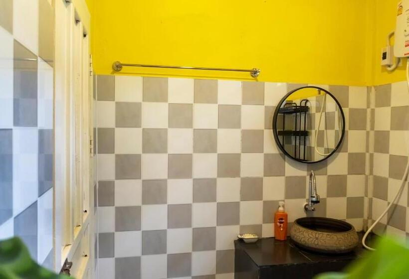 הוסטל La Casa De Jardin