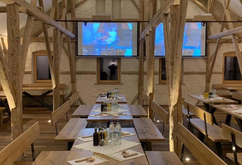 Общежитие Landgasthaus Zur Linde