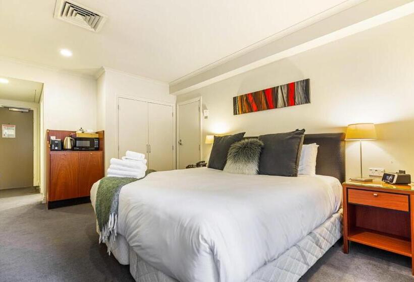 הוסטל Lovely Studio Room In Prime Location!