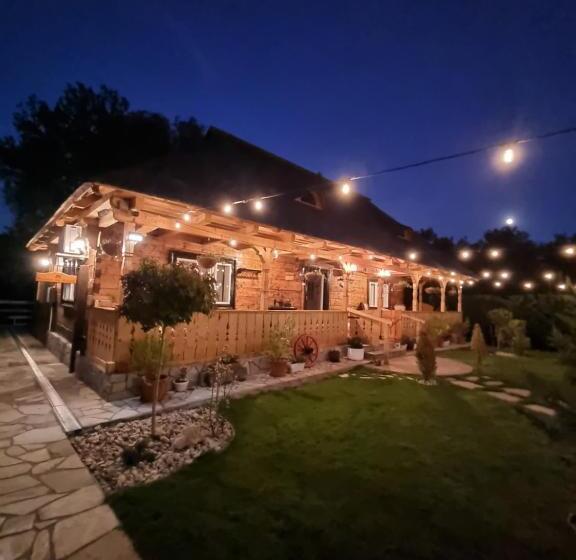 הוסטל Poiana Maramureseana