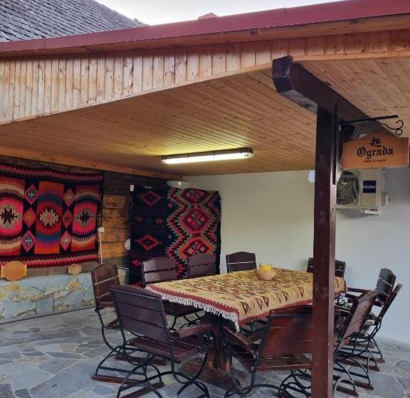 הוסטל Poiana Maramureseana