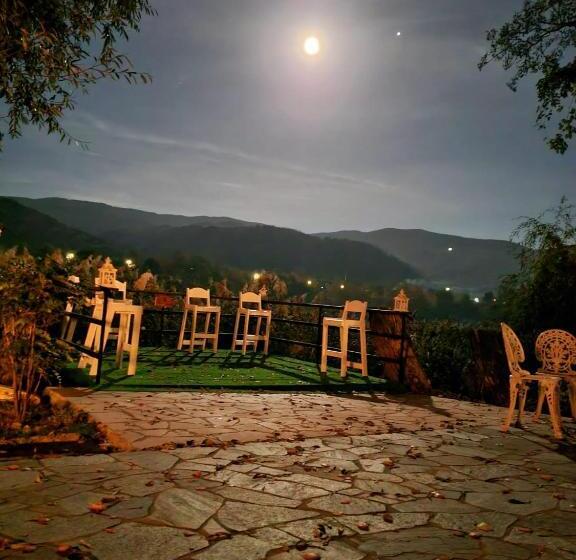 הוסטל Poiana Maramureseana