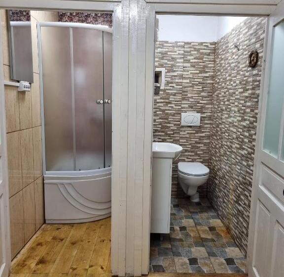 הוסטל Poiana Maramureseana