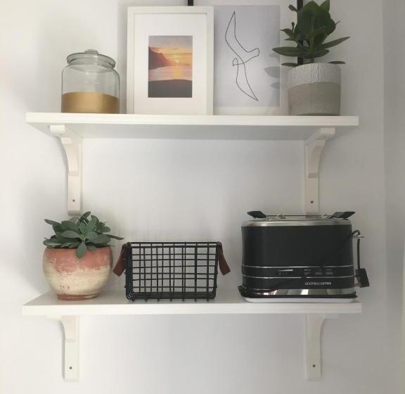 مبيت وإفطار Cedar Shade Cottage Ensuite Private Annexe With Parking